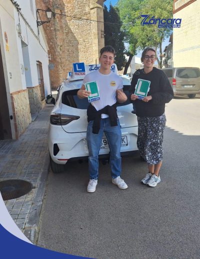 Autoescuela en Cuenca Záncara - Autoescuela en Cuenca, autoescuela en Mota del Cuervo, carnet de coche manual y automático, permisos de moto, cursos intensivos, aprueba en 15 días.