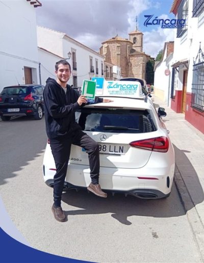 Autoescuela en Cuenca Záncara - Autoescuela en Cuenca, autoescuela en Mota del Cuervo, carnet de coche manual y automático, permisos de moto, cursos intensivos, aprueba en 15 días.