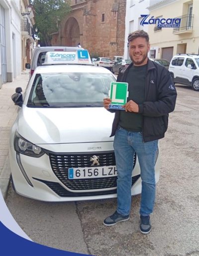 Autoescuela en Cuenca Záncara - Autoescuela en Cuenca, autoescuela en Mota del Cuervo, carnet de coche manual y automático, permisos de moto, cursos intensivos, aprueba en 15 días.